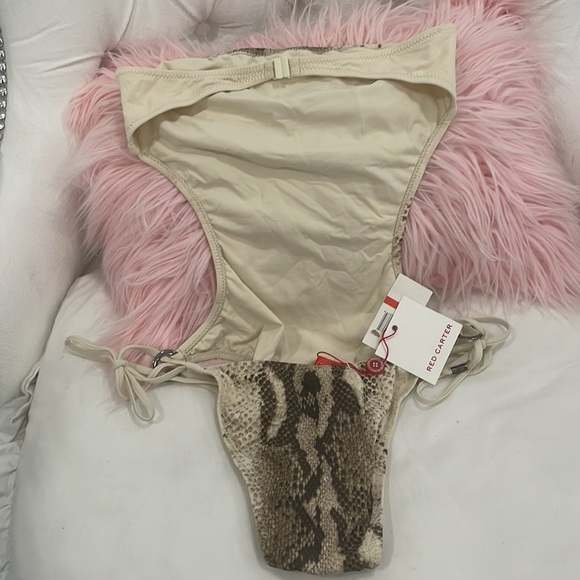 Red Cárter Strappy One Piece Swimsuit Earth - Picture 4 of 8